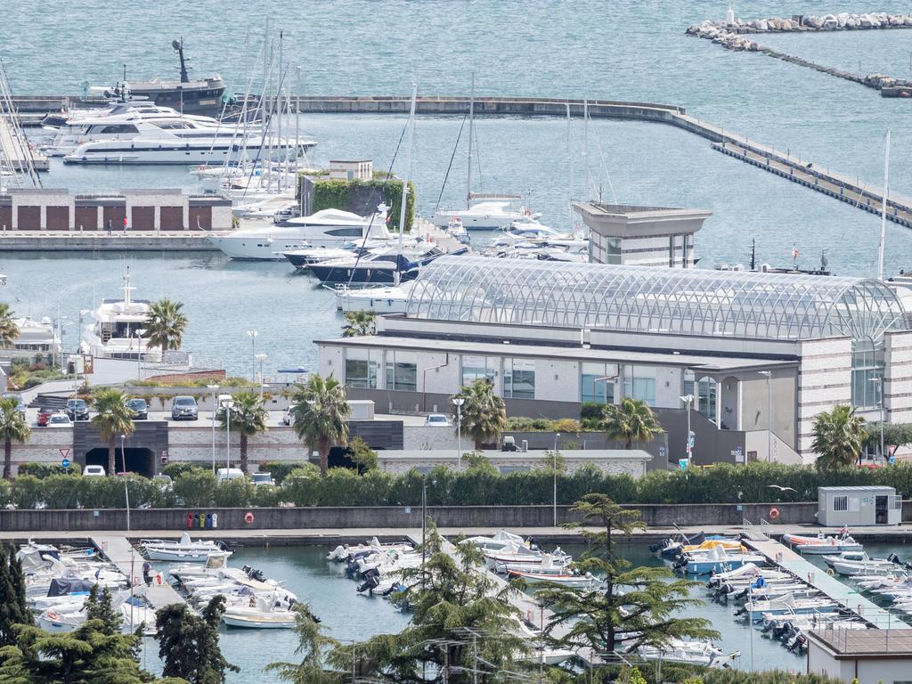 Guesthouse Il Grattacielo Sul Golfo La Spezia Bagian luar foto
