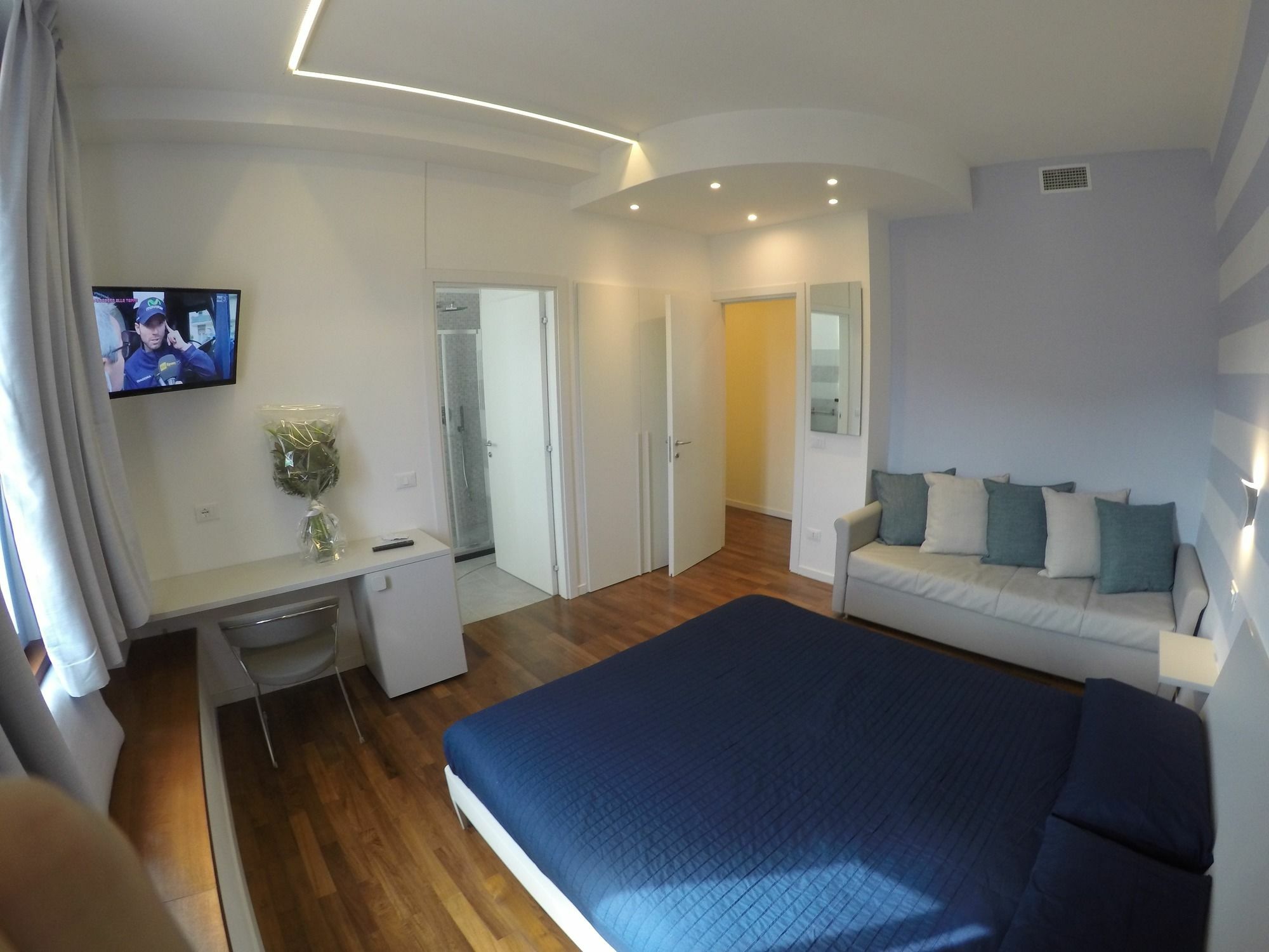 Guesthouse Il Grattacielo Sul Golfo La Spezia Bagian luar foto