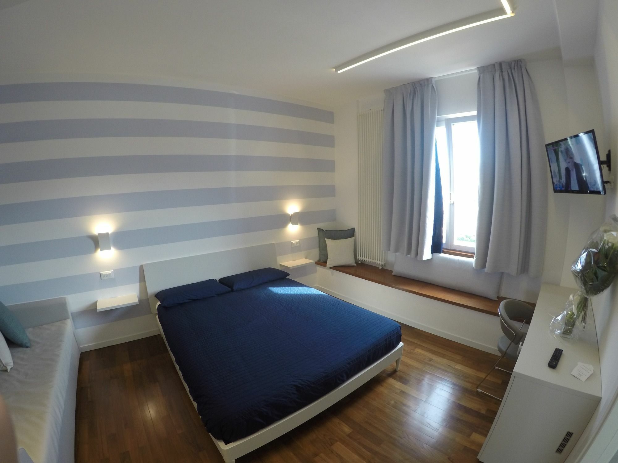 Guesthouse Il Grattacielo Sul Golfo La Spezia Bagian luar foto